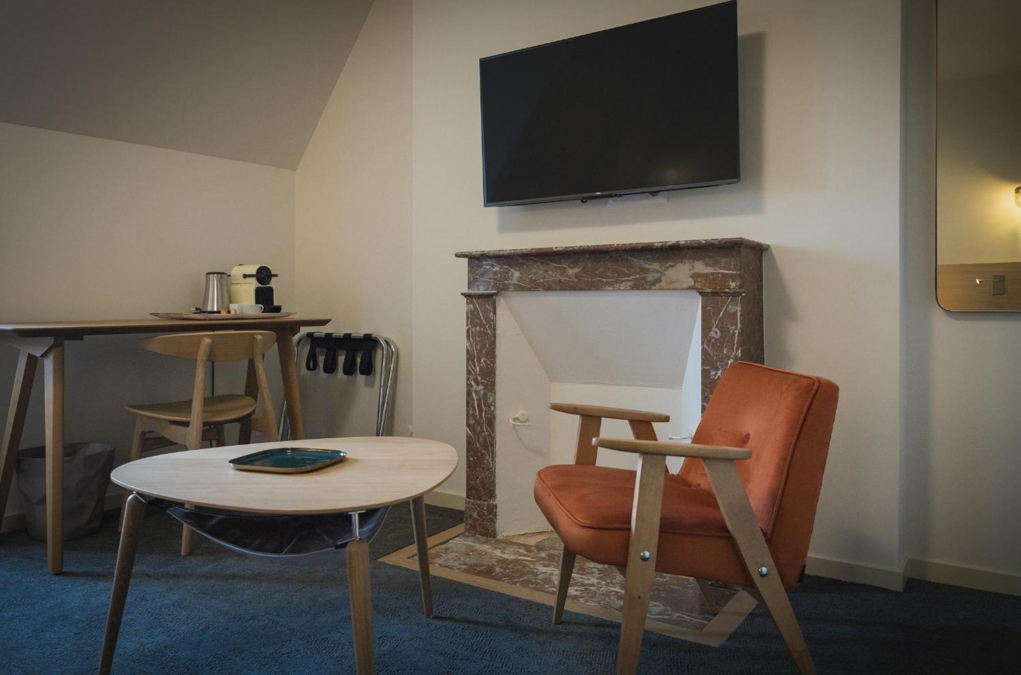 Domaine De L'ecorcerie Hotel Fontaine-le-Comte